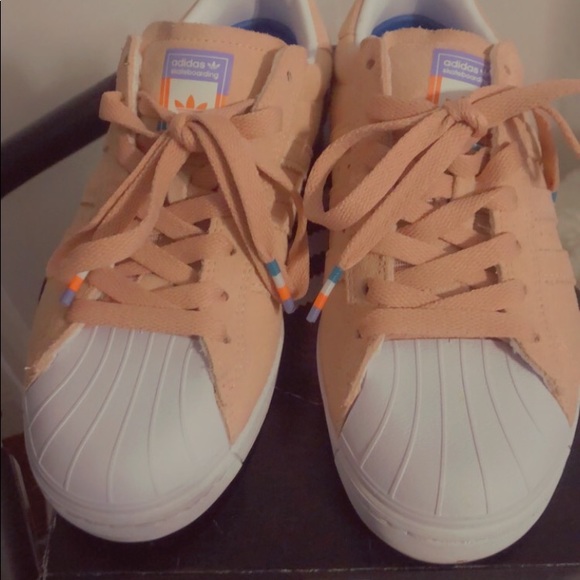 Adidas Superstar pink and white - Picture 2 of 4